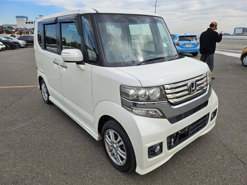 Honda N-BOX 2012